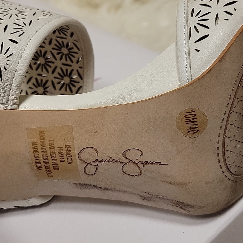 Jessica Simpson Barcia Heels, 10M, White - Picture 5 of 5